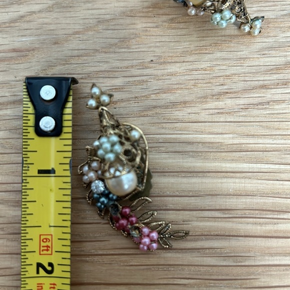 Vintage beaded earring leaf shape - Picture 10 of 11